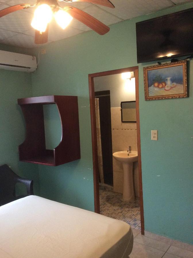 Hostel Guayacan Puerto Armuelles Kültér fotó