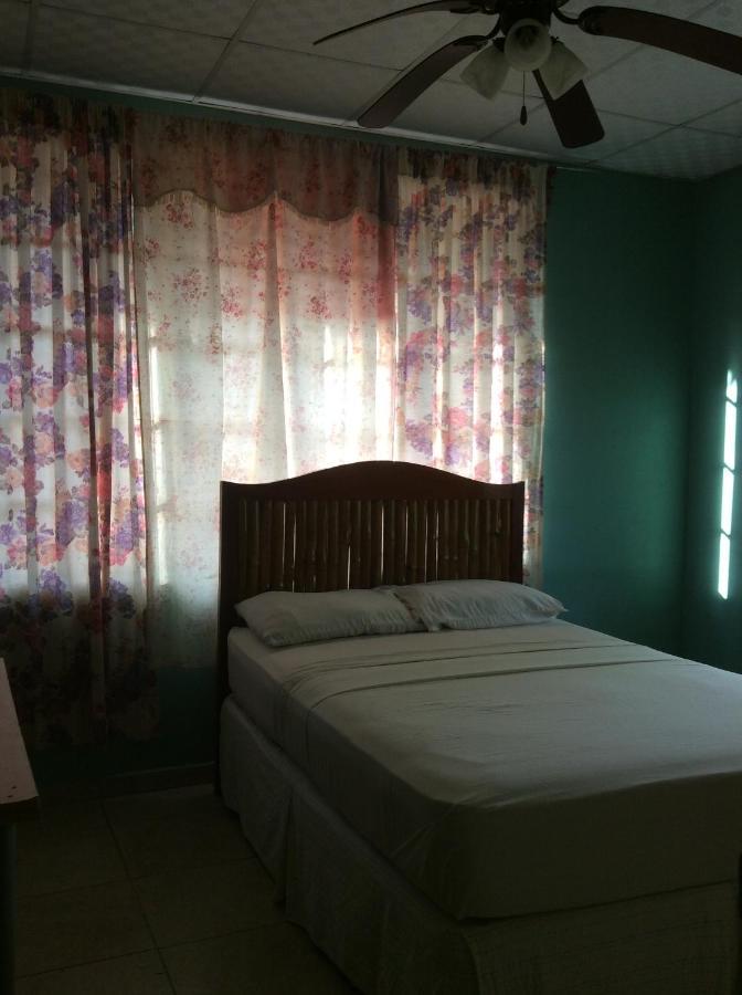 Hostel Guayacan Puerto Armuelles Kültér fotó